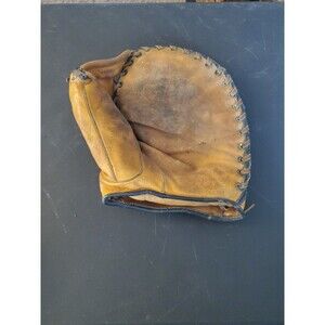 Vintage Softball Catchers Mitt Glove 1930s Or 40s RHT Gripper Decor Collectible